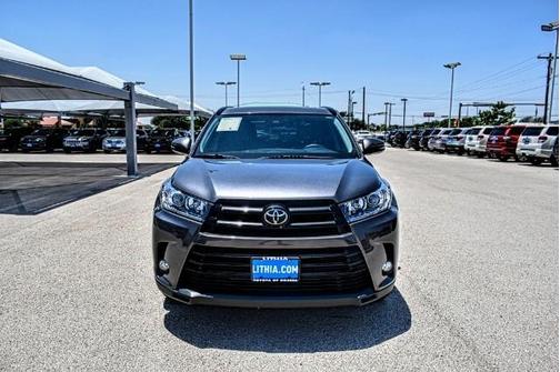 2017 Toyota Highlander SE