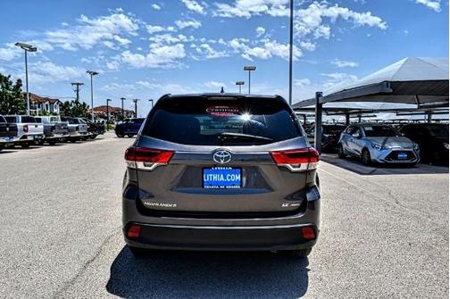 2017 Toyota Highlander SE