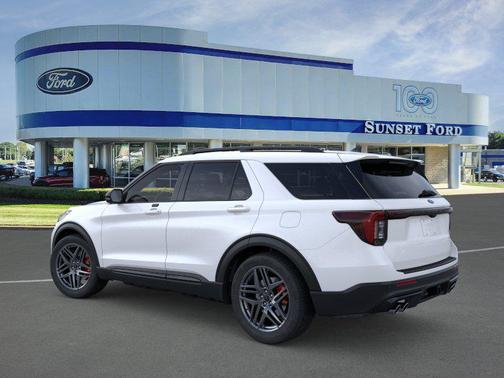 Star White Metallic Tri-Coat 2026 Ford Explorer ST