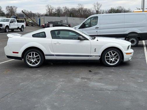 2007 Ford Shelby GT500 Base