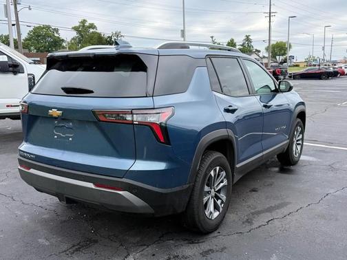 Lakeshore Blue Metallic 2025 Chevrolet Equinox 1LT