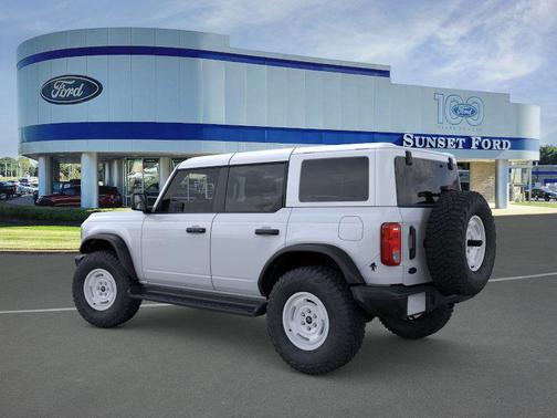 Oxford White 2026 Ford Bronco Heritage Edition
