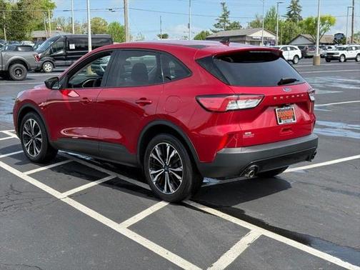 2022 Ford Escape SE