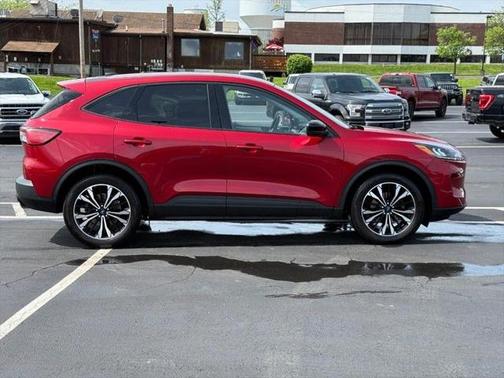 2022 Ford Escape SE