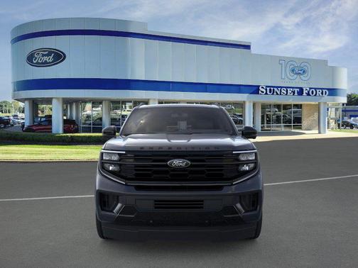 Agate Black Metallic 2026 Ford Expedition Platinum