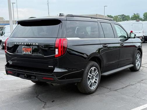 Agate Black Metallic 2025 Ford Expedition Max Active 4x4