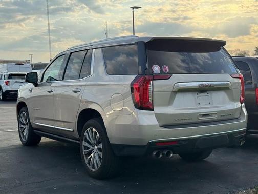 Pearl Beige Metallic 2021 GMC Yukon Denali