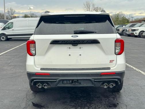 Star White Metallic Tri-Coat 2022 Ford Explorer ST