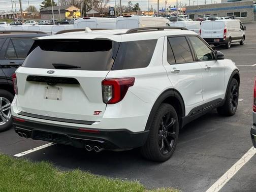 Star White Metallic Tri-Coat 2022 Ford Explorer ST