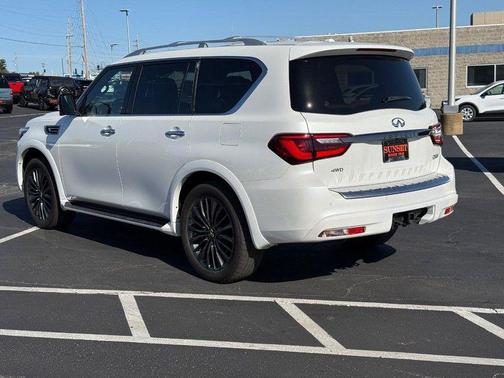 2024 INFINITI QX80 SENSORY AWD