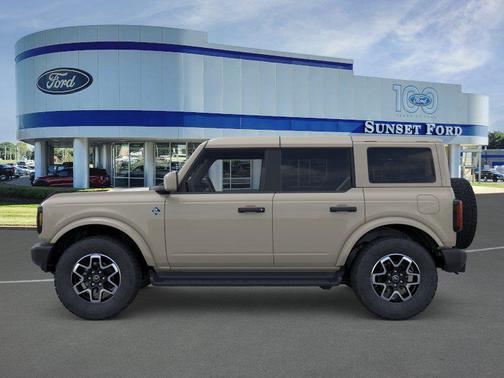 Desert Sand 2026 Ford Bronco Outer Banks