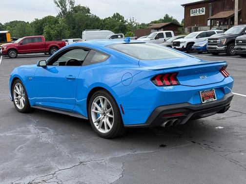 Grabber Blue Metallic 2024 Ford Mustang GT Premium