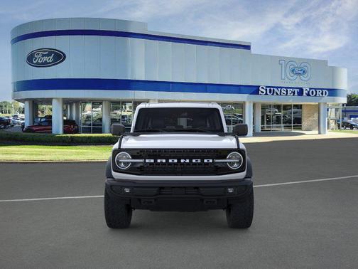 Oxford White 2026 Ford Bronco Outer Banks