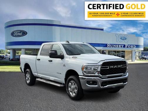 Bright White Clearcoat 2024 RAM 2500 Big Horn Crew Cab 4x4 6'4' Box