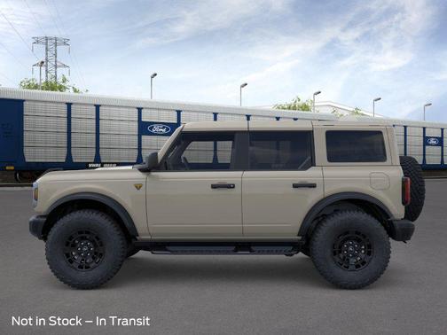 Desert Sand 2026 Ford Bronco Badlands