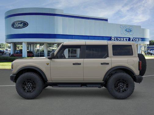 Desert Sand 2026 Ford Bronco Badlands