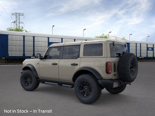 Desert Sand 2026 Ford Bronco Badlands