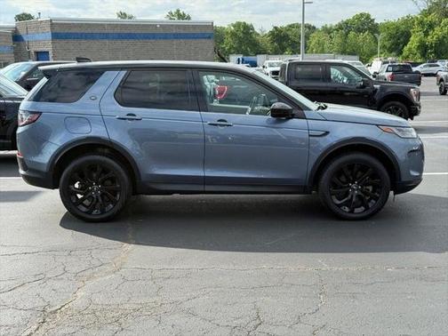 2022 Land Rover Discovery Sport SE
