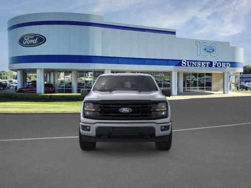 Avalanche 2026 Ford F-150 XLT