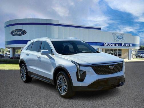 2024 Cadillac XT4 Premium Luxury