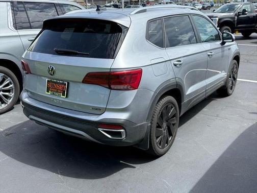 2024 Volkswagen Taos 1.5T SE