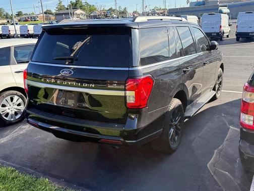 Agate Black Metallic 2022 Ford Expedition XLT