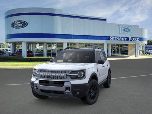 Oxford White 2026 Ford Bronco Sport Badlands