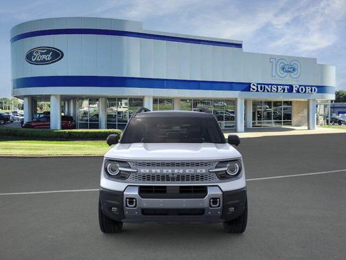 Oxford White 2026 Ford Bronco Sport Badlands