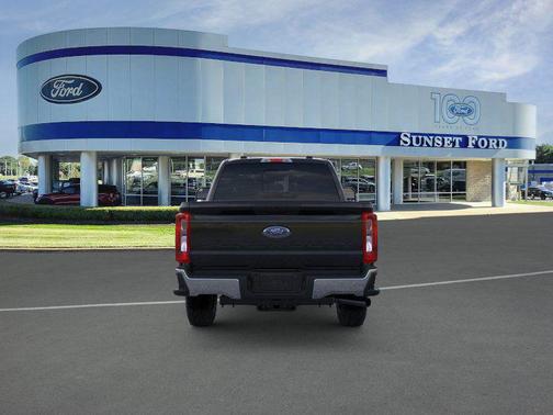 2025 Ford F-350 XLT