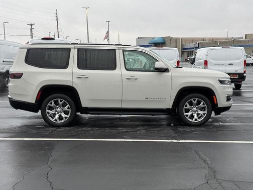 2022 Jeep Wagoneer Series II 4x4