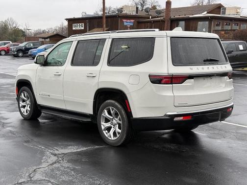 2022 Jeep Wagoneer Series II 4x4