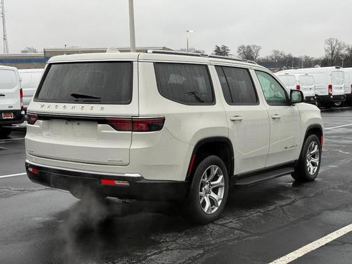 2022 Jeep Wagoneer Series II 4x4