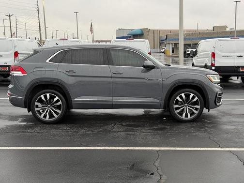 2023 Volkswagen Atlas Cross Sport 3.6L V6 SEL Premium R-Line