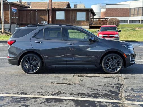 2022 Chevrolet Equinox FWD RS