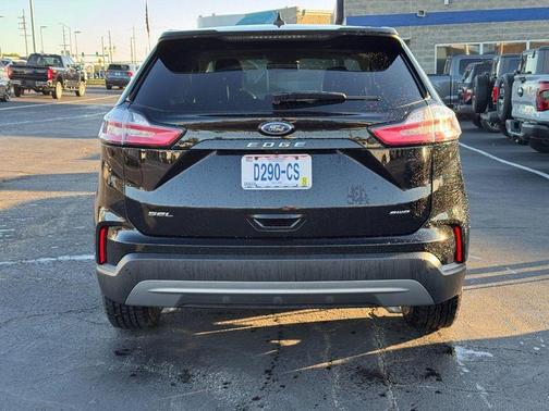 Agate Black Metallic 2024 Ford Edge SEL