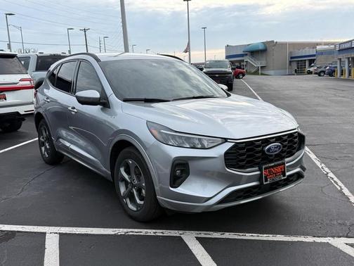 Iconic Silver Metallic 2023 Ford Escape ST-Line Select