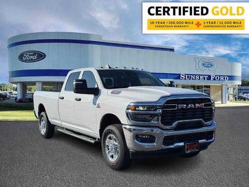 Bright White Clearcoat 2025 RAM 3500 Tradesman Crew Cab 4x4 8' Box
