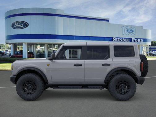 Avalanche Gray 2026 Ford Bronco Badlands