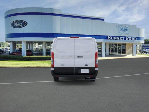 Oxford White 2025 Ford Transit-250 Base