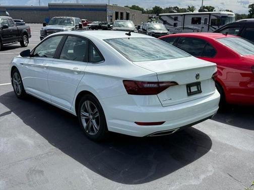 2021 Volkswagen Jetta 1.4T R-Line