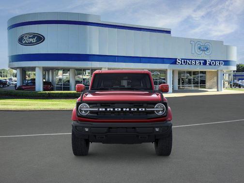 Ruby Red Metallic Tinted Clearcoat 2026 Ford Bronco Outer Banks