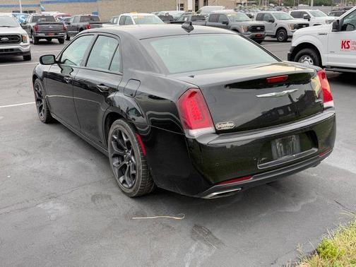 2019 Chrysler 300 S