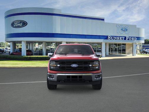Ruby Red Metallic Tinted Clearcoat 2026 Ford F-150 XLT