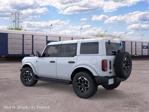 Oxford White 2026 Ford Bronco Outer Banks