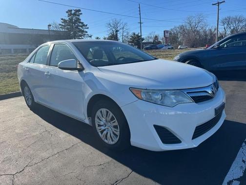 2014 Toyota Camry LE