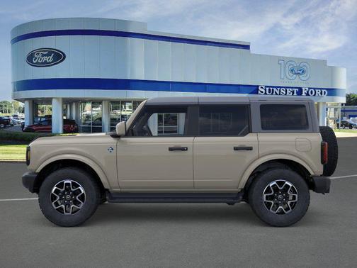 Desert Sand 2026 Ford Bronco Outer Banks