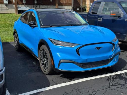 Grabber Blue Metallic 2022 Ford Mustang Mach-E Premium