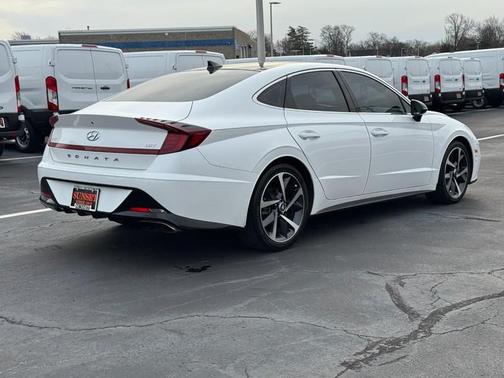 2022 Hyundai SONATA SEL Plus
