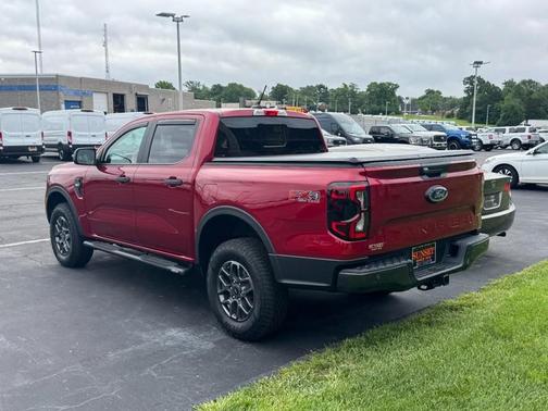 Ruby Red Metallic Tinted Clearcoat 2025 Ford Ranger XLT