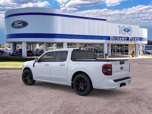 Space White Metallic 2026 Ford Maverick Lobo Standard
